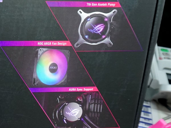 LGA1700対応のASUS製水冷CPUクーラー「ROG Strix LC II 240 ARGB」が6