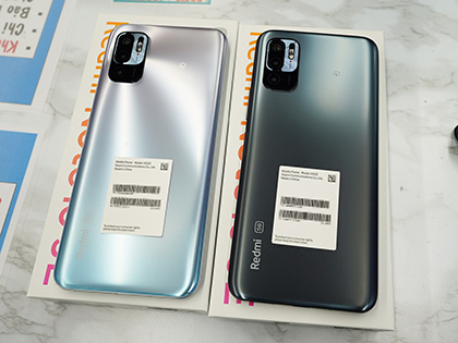 5Gスマホの未使用品が14,800円！6.5型で防水防塵やおサイフケータイに