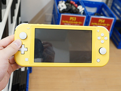 ※合馬公式アカウント2※ switch　ライト　イエロー　ジャンク品 合馬公式アカウント2様 専用】Switch Liteイエロー 『ジャンク品