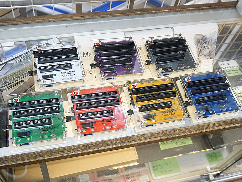 様々なレトロゲームのセーブデータを保存できる「Cartridge Reader」が店頭入荷、PC不要 AKIBA PC Hotline!