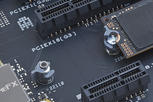 Z690マザーは高過ぎる？ だったらリッチ仕様のB660マザーボード