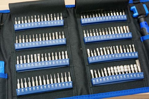 種類のビットやオープナーなどがセットになったガジェット分解ツールキット 上海問屋から Akiba Pc Hotline