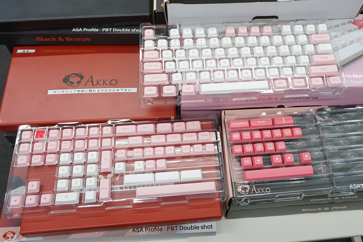 155キー対応品、こちらは3モデルが入荷。