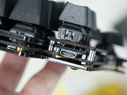 楽に打てて疲れにくい分離キーボード自作キット「Claw44 v3」が入荷