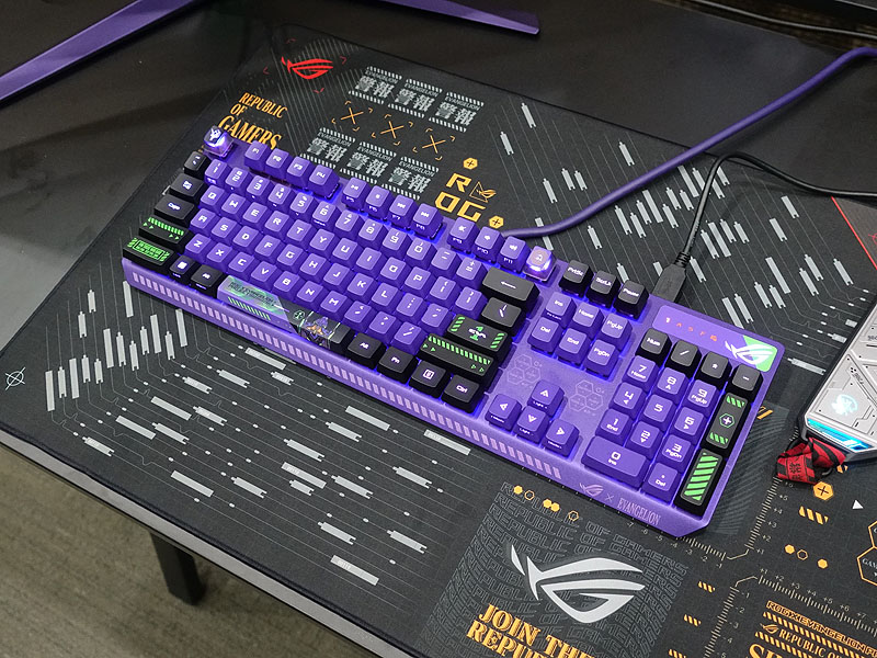 ROG Strix Scope RX EVA Edition(キーボード 20,980円)