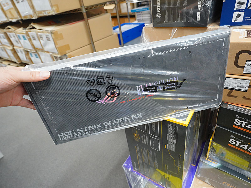 ROG KERIS Wireless EVA Edition(マウス 12,980円)