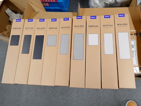 【新品・未使用・撮影用取り出しのみ】NZXT 大サイズのマウスパッド (850mm×300mm) - 総額5800円(送料・代引き手数料込み) Mouse Pad MMP400｜NZXT｜株式会社アユート PCパーツ・VR・オーディオ