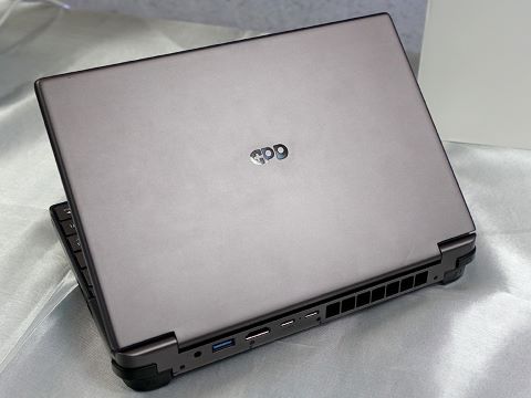 最新ゲームも遊べるハイエンド10.1型UMPC「GPD WIN Max2」の予約