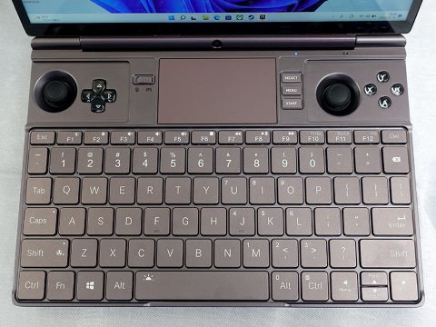 最新ゲームも遊べるハイエンド10.1型UMPC「GPD WIN Max2」の予約