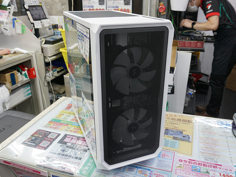 Focus 2 RGB White TG Clear Tint