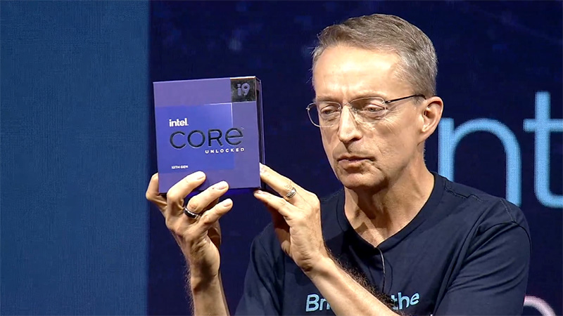 Core i9-13900KパッケージとPat Gelsinger CEO