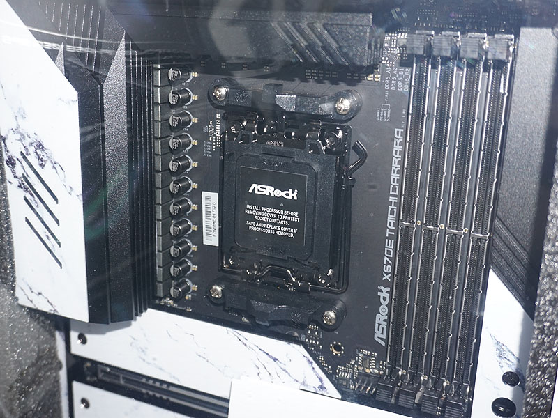 CPUソケットは「Socket AM5」