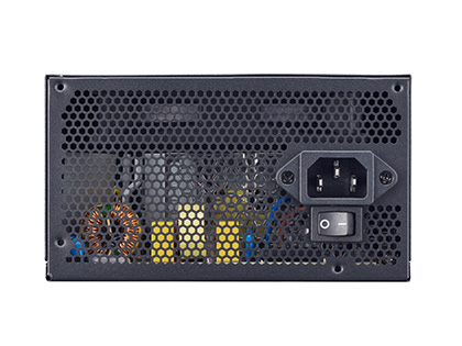 Cooler Masterのフラットケーブル採用電源「MWE Bronze V2 FR」、容量