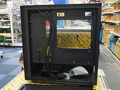 フロントパネルの模様が変化するDeepCoolのPCケース「CH370」が