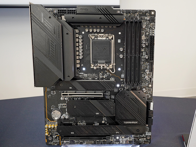 MAG Z790 TOMAHAWK WIFI DDR4
