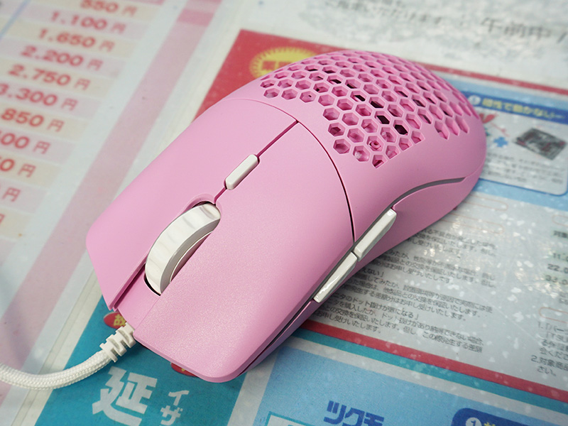 写真のモデルは「Model O-」