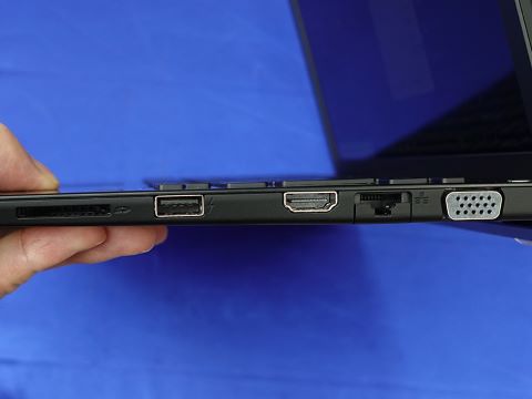 VAIO 11.6インチ i5-7200U 16GB 256GB 第7世代Core搭載の11.6インチVAIOノートが34,800円から！PCコンフルで