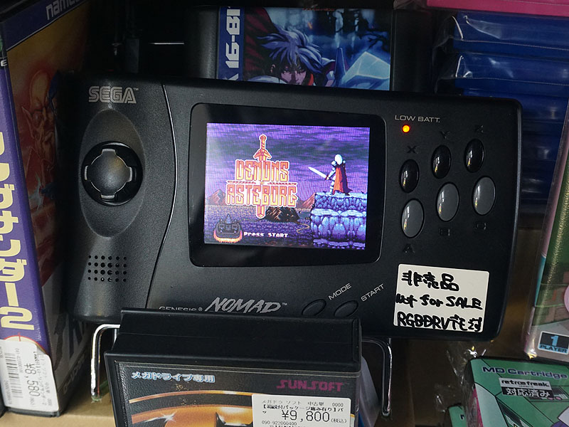 店頭デモの様子