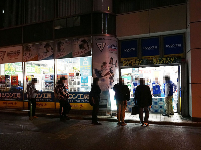 <a href="/shop/at/buymore.html" class="deliver_inner_content">パソコン工房 秋葉原BUYMORE店</a>の様子