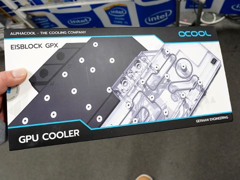 Alphacoolの本格水冷用M.2クーラーやGeForce RTX 4090用水冷ブロックが
