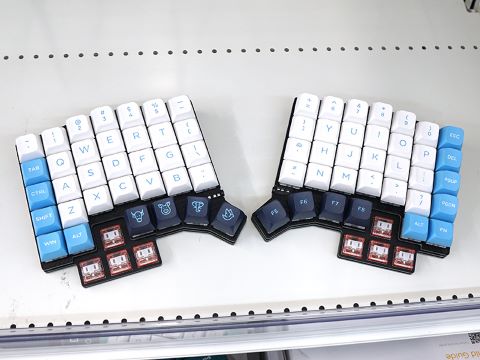 【美品】AKKO「Herb Garden」PBT キーキャップセット UNCカラーや人魚をモチーフとした交換用キーキャップセットが3
