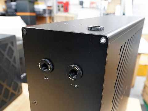 ファン9基で冷却する1080サイズのラジエーター/ポンプ/リザーバー一