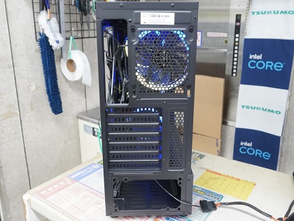 ウェーブ模様のフロントパネルを採用したPCケース「RGB WAVE」が発売、Sharkoon製 - AKIBA PC Hotline!