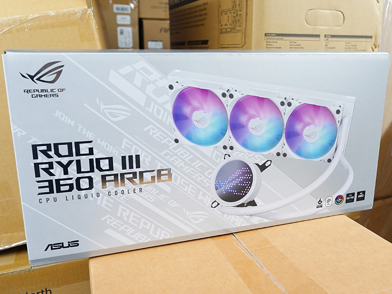 「ROG RYUO III 360 ARGB WHITE EDITION」
