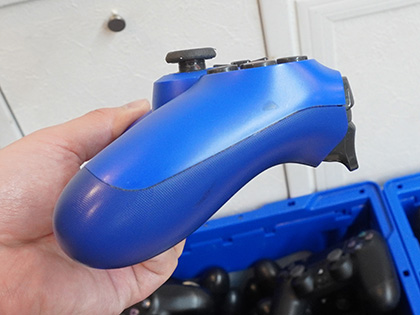 PlayStation 4純正コントローラーが1,100円！秋葉原で訳あり品の