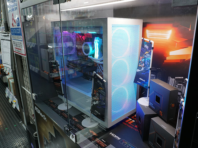 ASRockの配信向けマザー「<a href="https://akiba-pc.watch.impress.co.jp/docs/news/news/1447420.html" class="deliver_inner_content i">B650 LiveMixer</a>」を搭載したPC