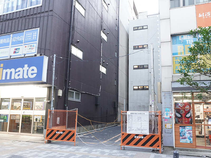 以前から喫煙者の絶えない駐車場として有名だった場所が生まれ変われるようです。