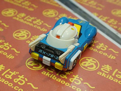 機動戦士ガンダム×トミカコラボのミニカーが発売、計7種類