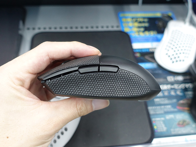 「Aria XD7（ソリッドシェルとグリップテープを付けたブラックモデル）」