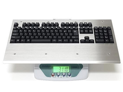 ステンレス筐体のメカニカルキーボード「Majestouch Metal SUS」が予約