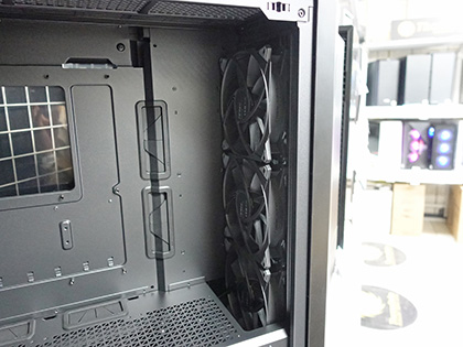 冷却重視のフルタワーPCケース「Antec Performance 1 FT」が発売