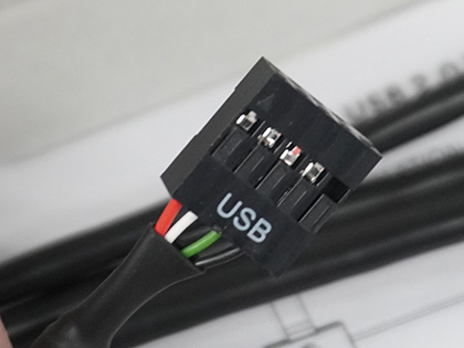 Lian Liの内蔵用USBハブが発売、USB 2.0ピンヘッダ×3基搭載 - AKIBA PC Hotline!
