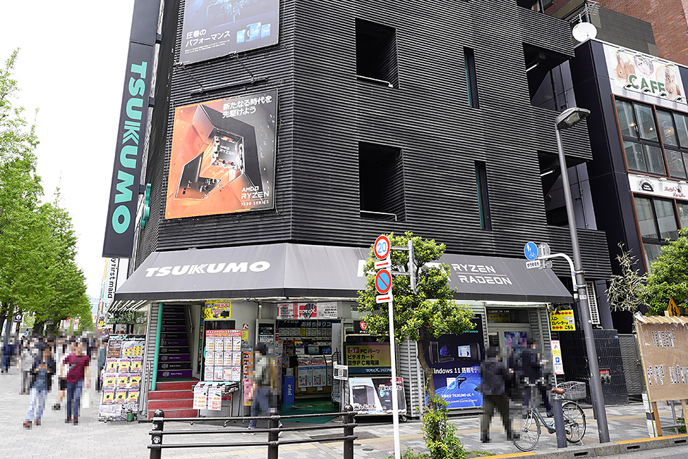 TSUKUMO eX.は開店前に整理券を配布していたので、解禁時間に大行列などはなし。