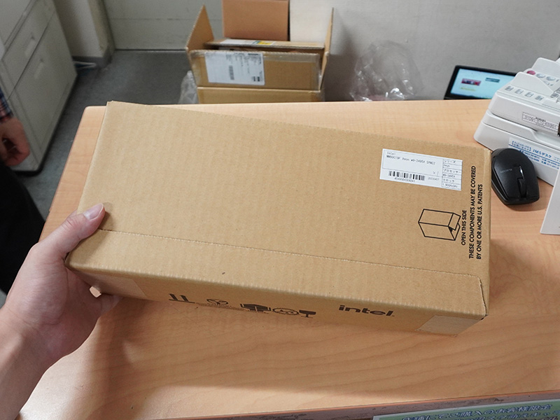 56コア/112スレッドの「Xeon w9-3495X」バルク品