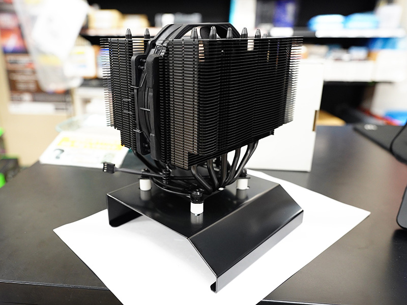 「CPUクーラー ディスプレイ台（NB-CPUCOOLER-DP05）」