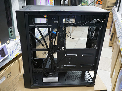 Antecのミドルタワ－ケース「AX90」が発売、ARGBファン×4基搭載