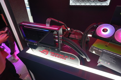 ROG Matrix GeForce RTX 4090 インテリア ASUS ROG、液体金属と360mm AIO水冷採用のOC版GeForce RTX 4090を税込