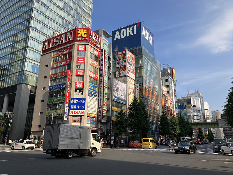 6月20日(火)に撮影した中央通りの交差点