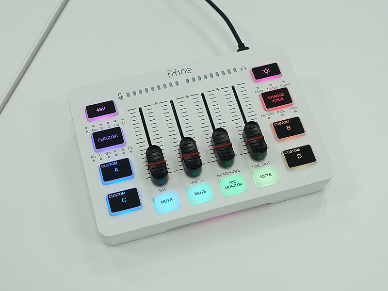 ゲーミングオーディオミキサー