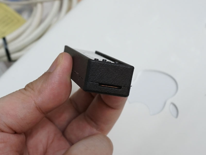 microSDカードスロット