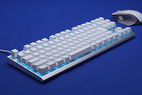白ゲーミングデバイスセット 白いゲーミングPCならデバイスも全部白だ！CORSAIRのホワイト
