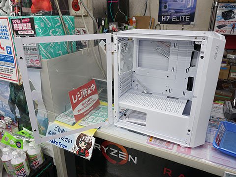Antecの真っ白なミニタワーPCケース「NX200M WHITE」が発売