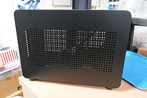 ユニボディ筐体のMini-ITXケース「GEEEK G1 SE」の新リビジョンが入荷