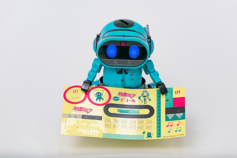 6足歩行ロボ 「フォロ」の初音ミクバージョンが10月に発売、限定