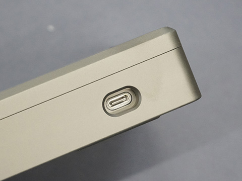 Alice配列採用のキーボード自作キット「Akko MonsGeek QMK M6」が遊舎