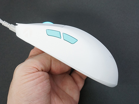 重量54gの有線/無線両対応マウス「ROG Harpe Ace Aim Lab Edition」に